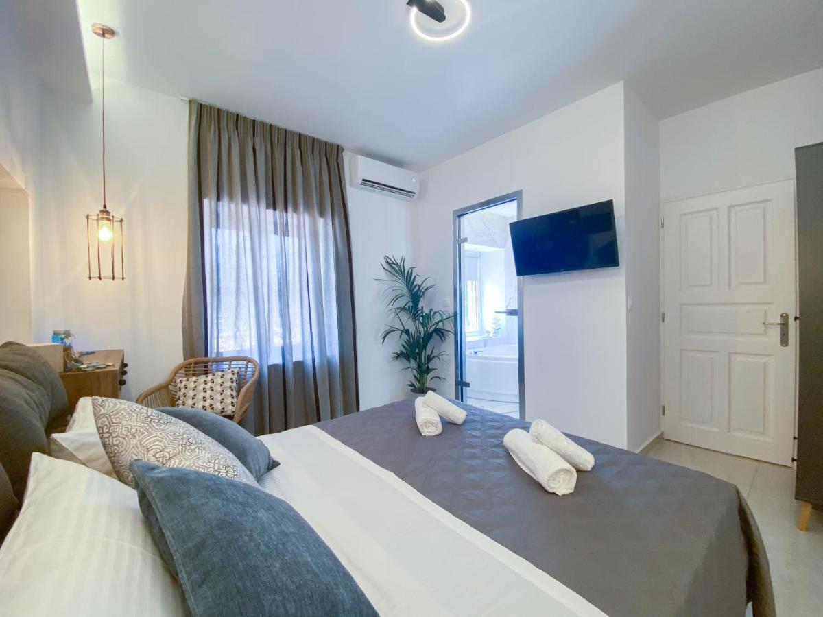 Camara Suite Poros Town Ngoại thất bức ảnh